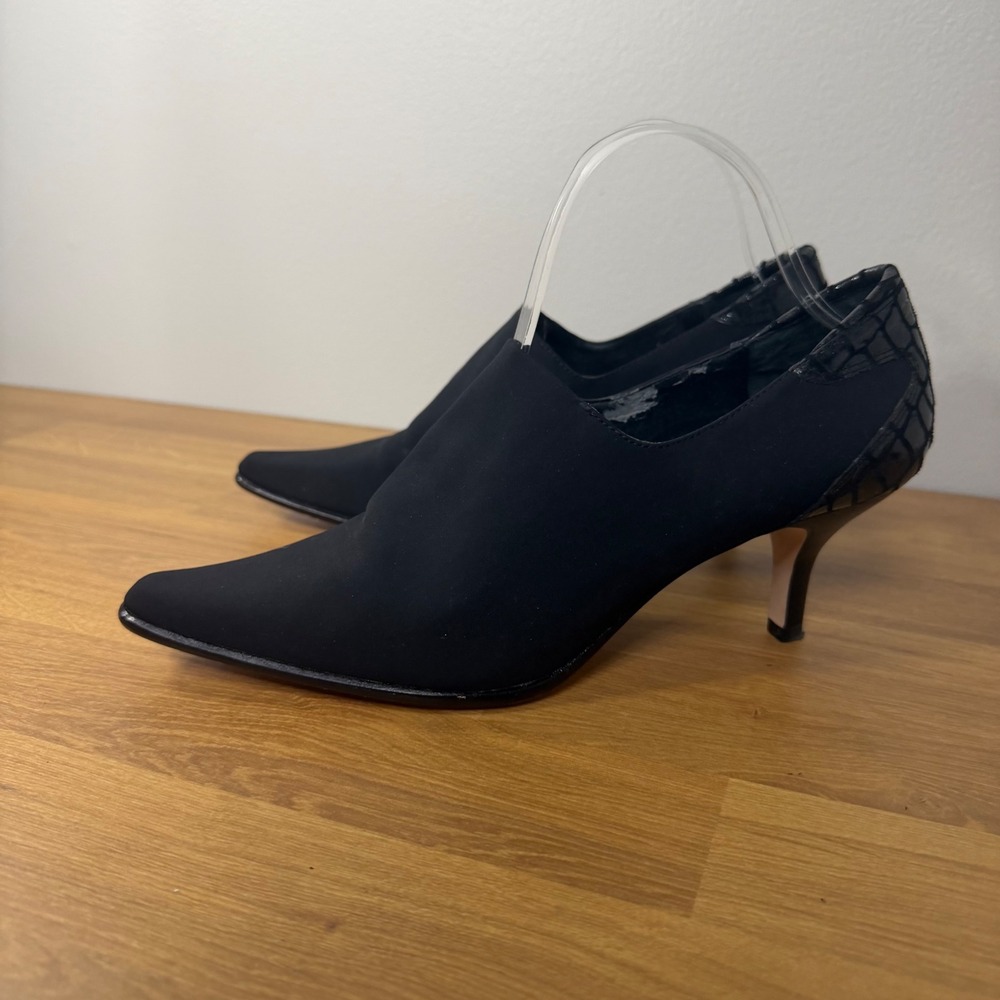 Donald J Pliner Black Cloth Pointed Toe Pumps Croc Embossed Heel 9.5M Italy